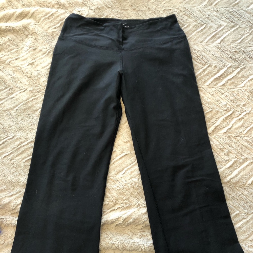 Nike Dri-Fit wide-leg yoga pant